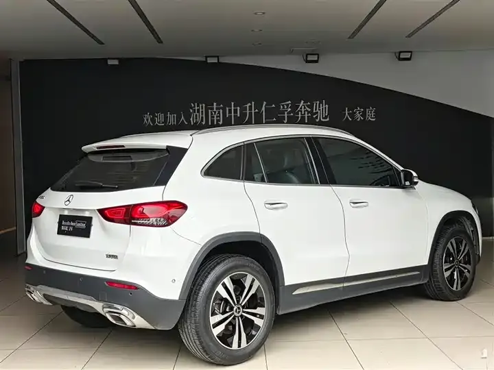 Mercedes Benz GLA 2023 GLA 220 3