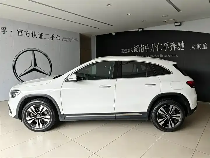 Mercedes Benz GLA 2023 GLA 220 5