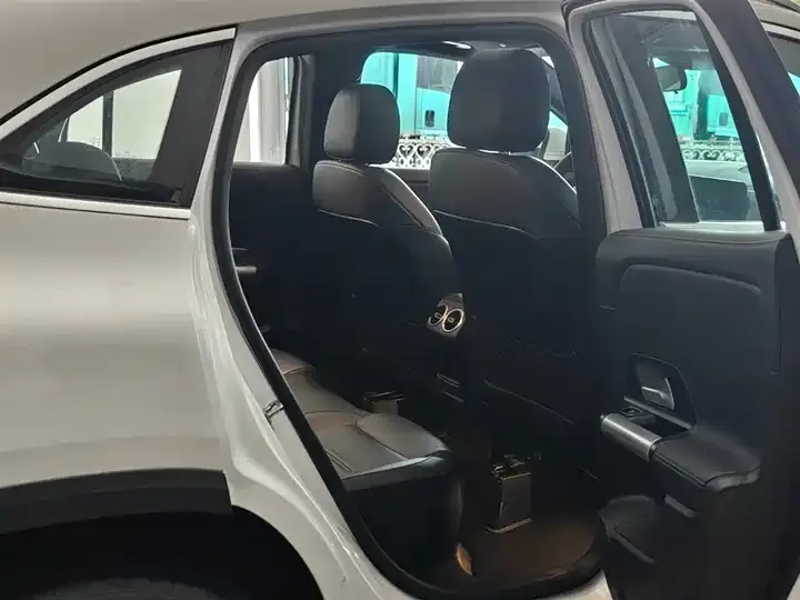 Mercedes Benz GLA 2023 GLA 220 8