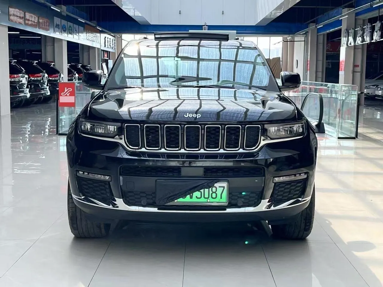 Jeep Grand Cherokee (Imported) 2023 Grand Cherokee 4xe 2.0T Far Peak Edition Automatic Gear 2