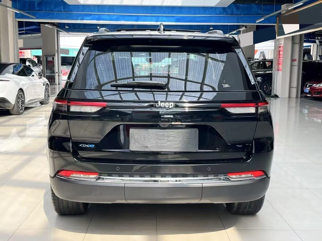 Jeep Grand Cherokee (Imported) 2023 Grand Cherokee 4xe 2.0T Far Peak Edition Automatic Gear 7