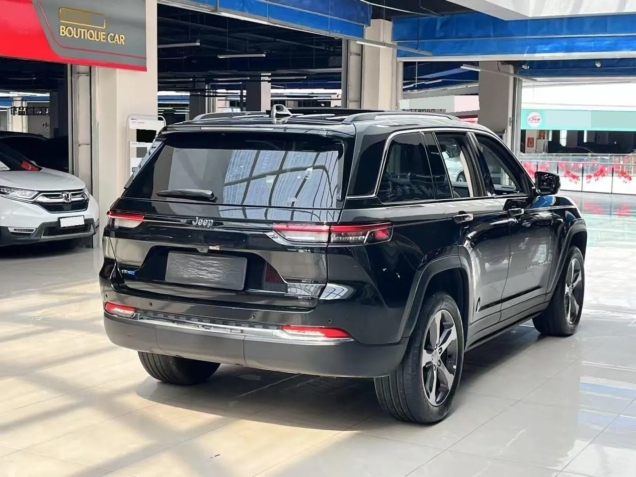 Jeep Grand Cherokee (Imported) 2023 Grand Cherokee 4xe 2.0T Far Peak Edition Automatic Gear 9