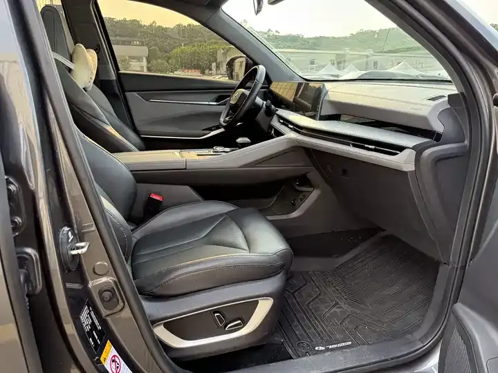ChangAn CS75PLUS 2022 second generation 1.5T automatic honor model 8