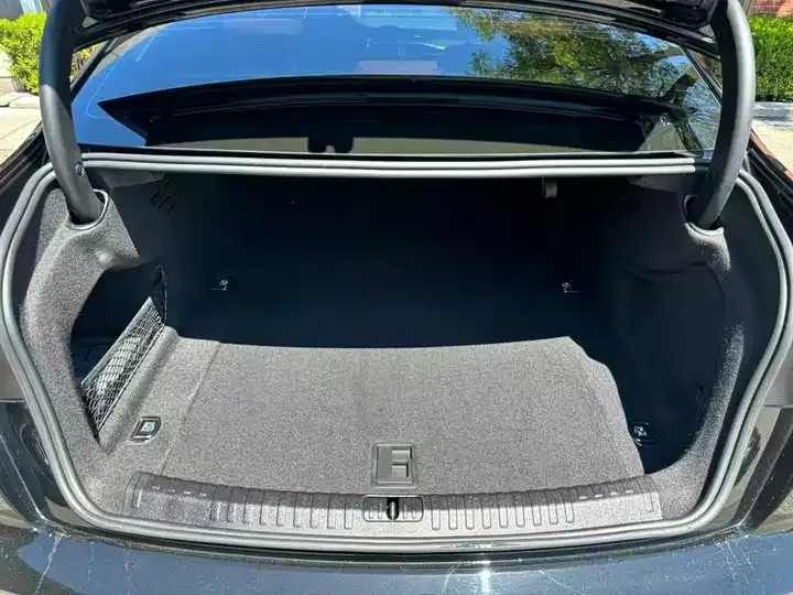 Audi A6L 2023 45 TFSI quattro Selected to Be Elegant 10