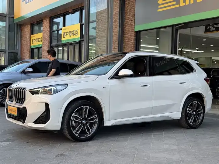 BMW X1 2023 sDrive25Li M Sport Suit 4