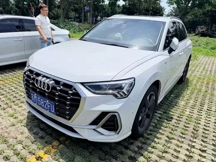 Audi Q3 2022 35 TFSI Fashion Dynamic - View 1