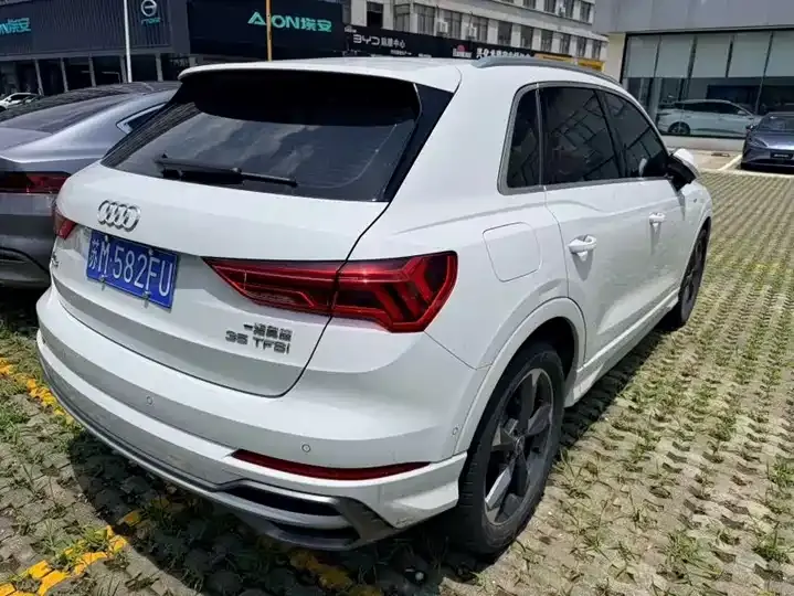 Audi Q3 2022 35 TFSI Fashion Dynamic 2