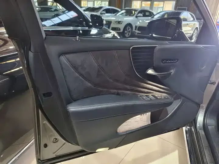 Lexus LS 2020 500h Excellent Edition Country VI 5