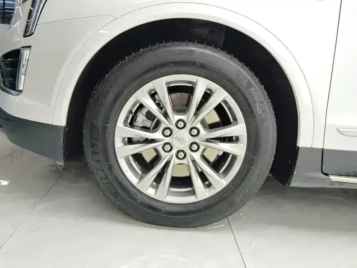 Cadillac XT5 2022 2.0T Two-Drive Luxury Model 6