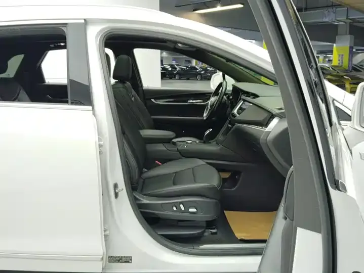 Cadillac XT5 2022 2.0T Two-Drive Luxury Model 8