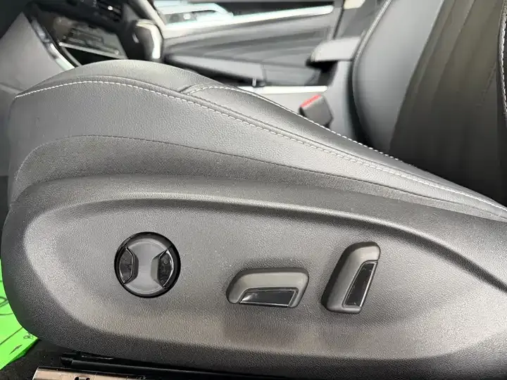 Passat 2022 280TSI Elite Edition 8