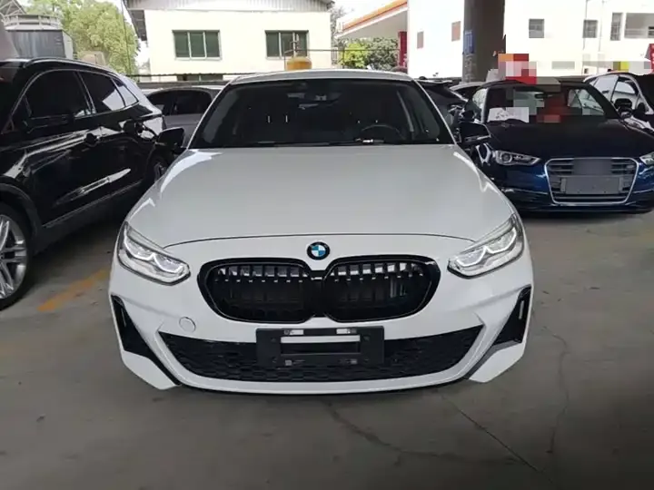 BMW 1 Series 2021 Changed to 120i M Sports Obsidian Night Edition 3