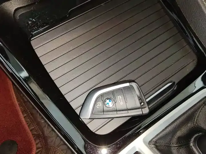 BMW 1 Series 2021 Changed to 120i M Sports Obsidian Night Edition 9