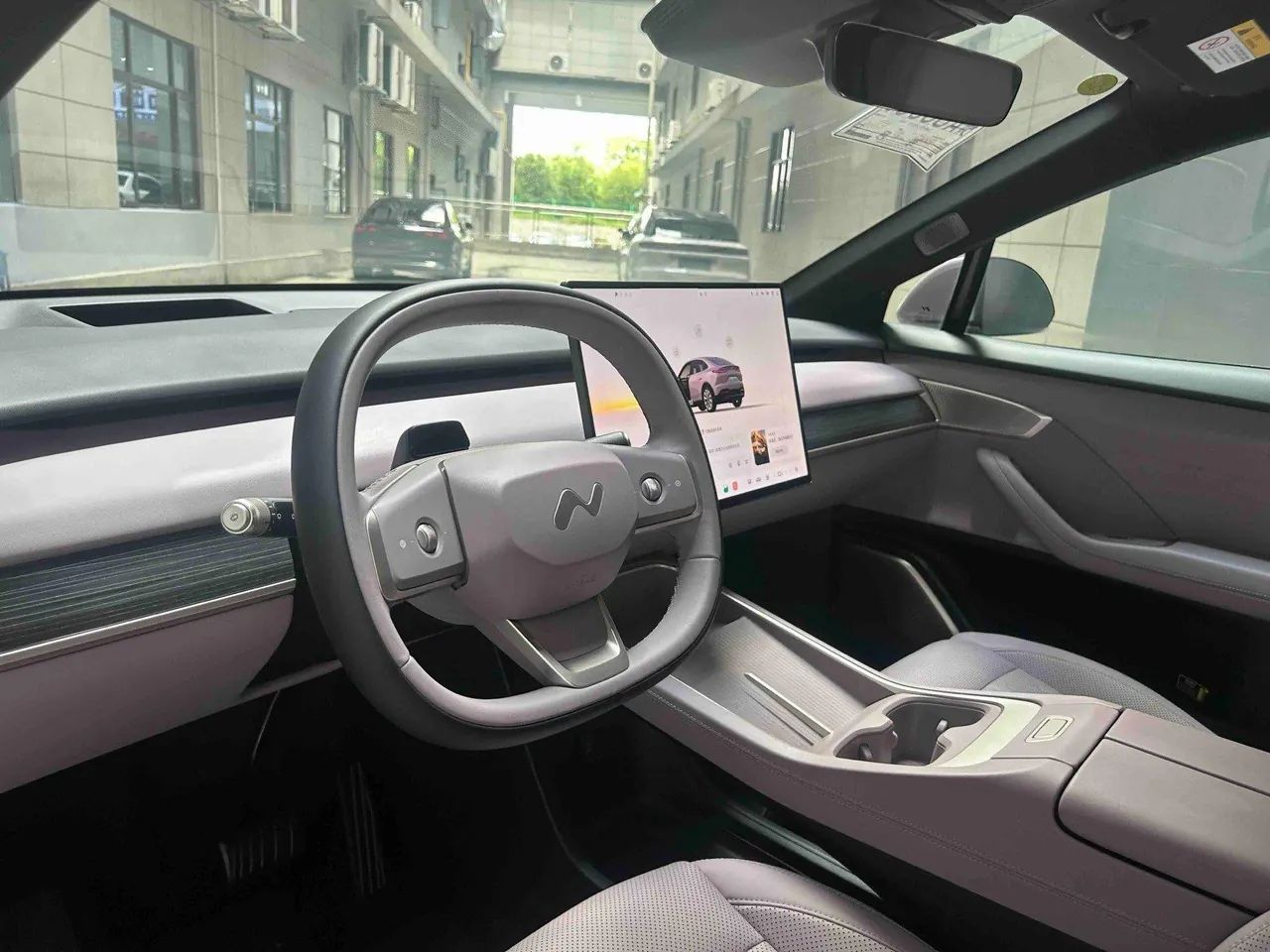 ONVO 2025 L60 60kWh four-wheel drive version automatic gear 13