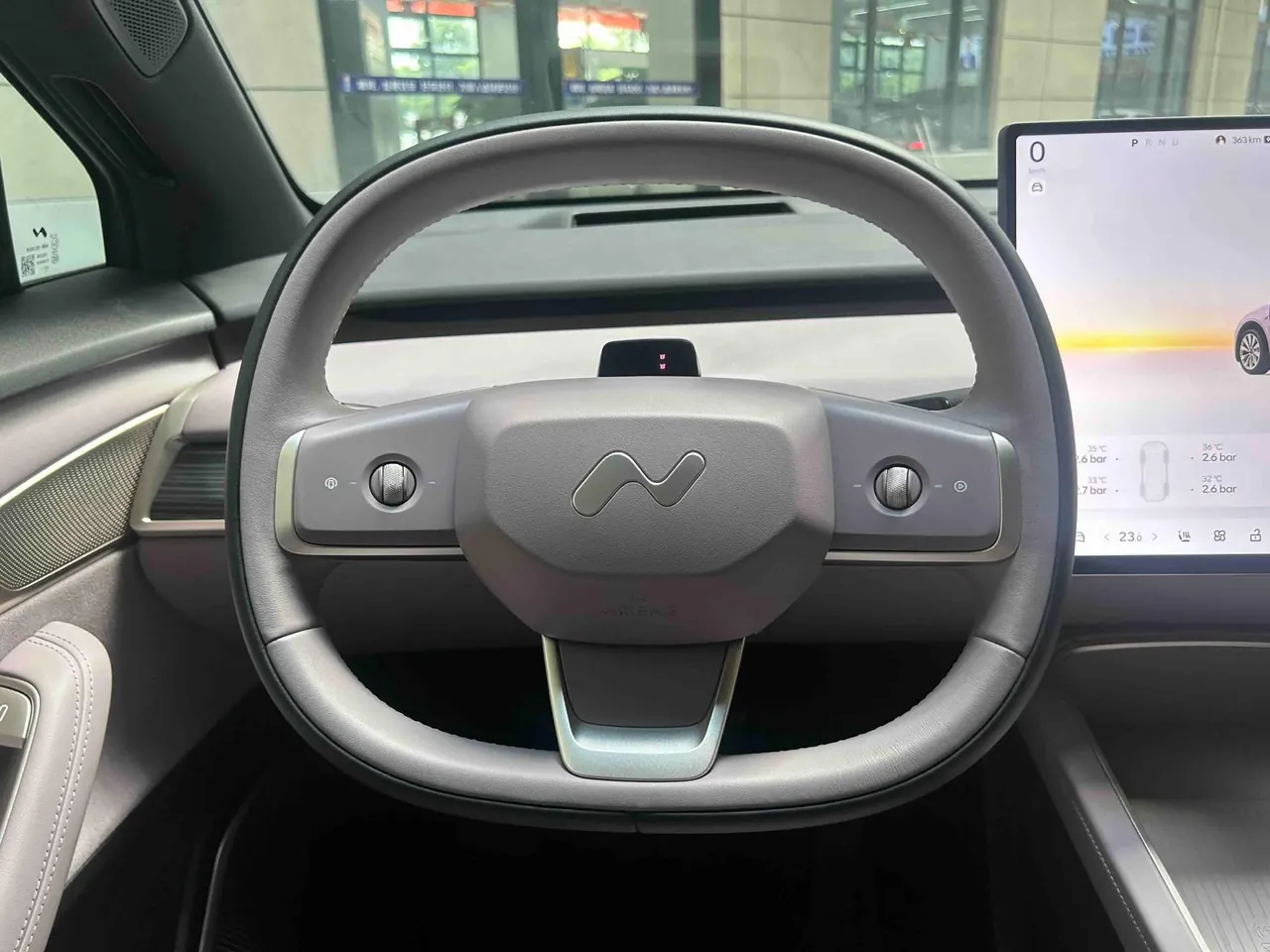 ONVO 2025 L60 60kWh four-wheel drive version automatic gear 8