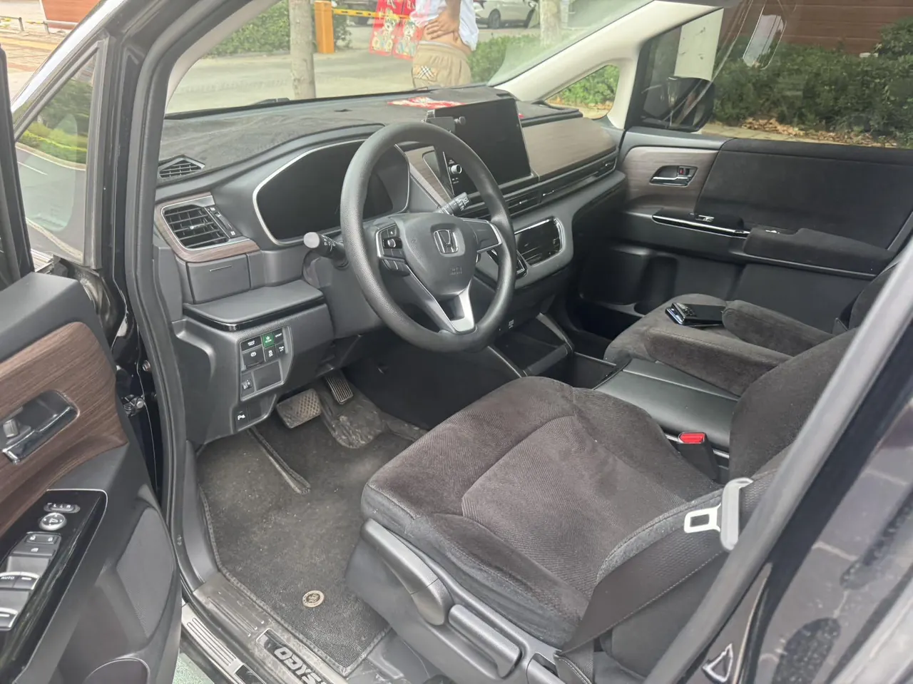Honda 2026 Odyssey Hybrid 2.0 Stepless Sharp and Pleasant Edition Automatic Gear 5