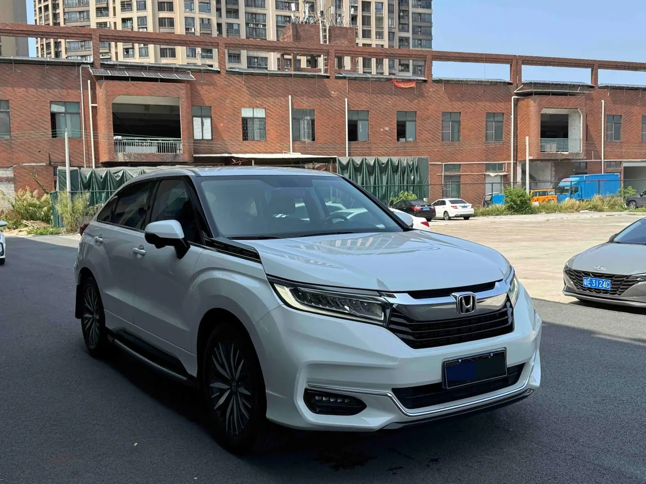 Honda 2020 Crown Road 2.0T 370TURBO Two-Drive Deluxe Automatic Gear 3