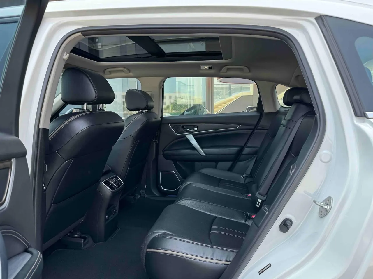 Honda 2020 Crown Road 2.0T 370TURBO Two-Drive Deluxe Automatic Gear 6