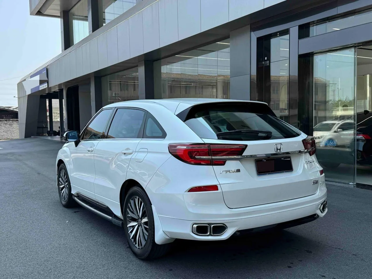 Honda 2020 Crown Road 2.0T 370TURBO Two-Drive Deluxe Automatic Gear 7