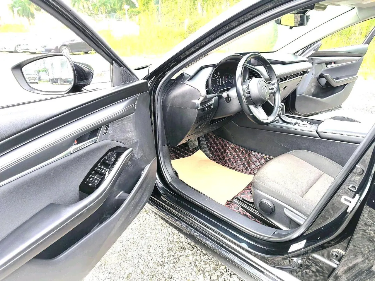 Mazda 3 Oncorsela 2020 Mazda 3 Oncorsela-sedan 2.0 luxury version automatic transmission 6