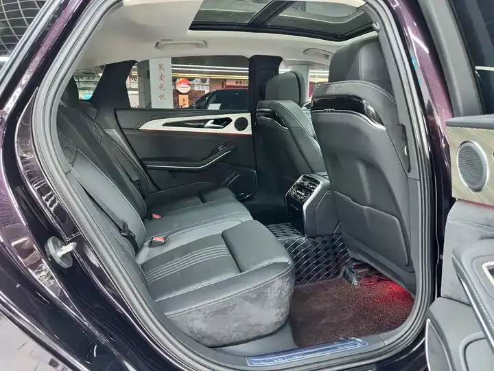 HongQi H9 2020 model 3.0T Intelligent Connected Flag-Charm Edition 12