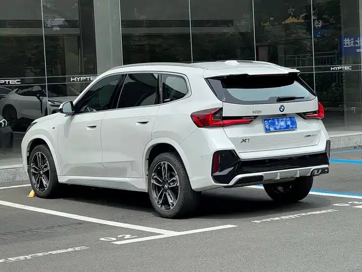 BMW X1 2023 sDrive25Li M Sport Suit 6