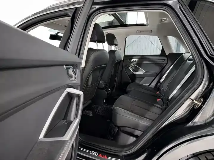 Audi Q3 2022 35 TFSI Fashion Dynamic 10