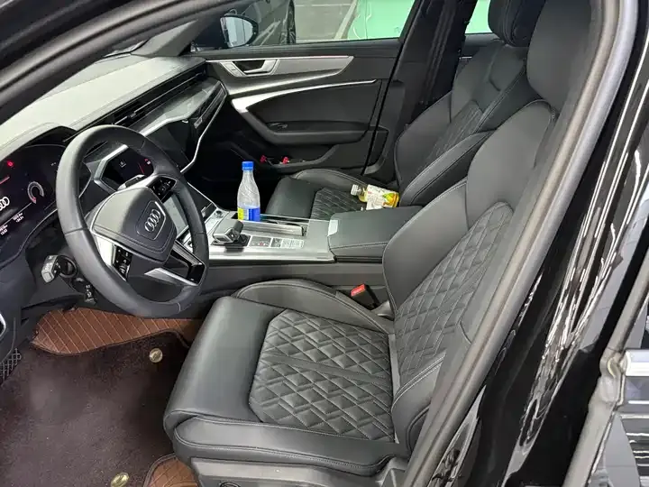 Audi A6L 2025 45 TFSI Selected Dynamic Type 6