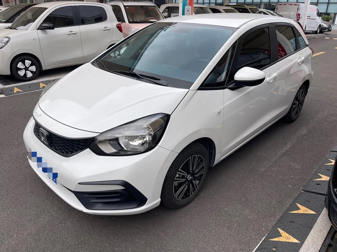 Открыть галерею: Honda 2023 Fit 1.5 Stepless Tide Enjoy Edition Automatic Gear