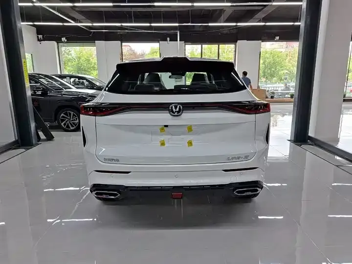 ChangAn UNI-Z 2026 1.5T Free Edition 5