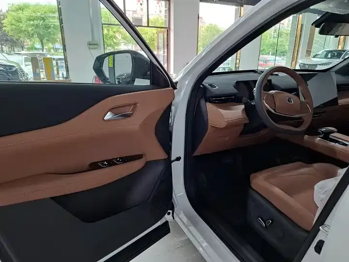 ChangAn UNI-Z 2026 1.5T Free Edition 8