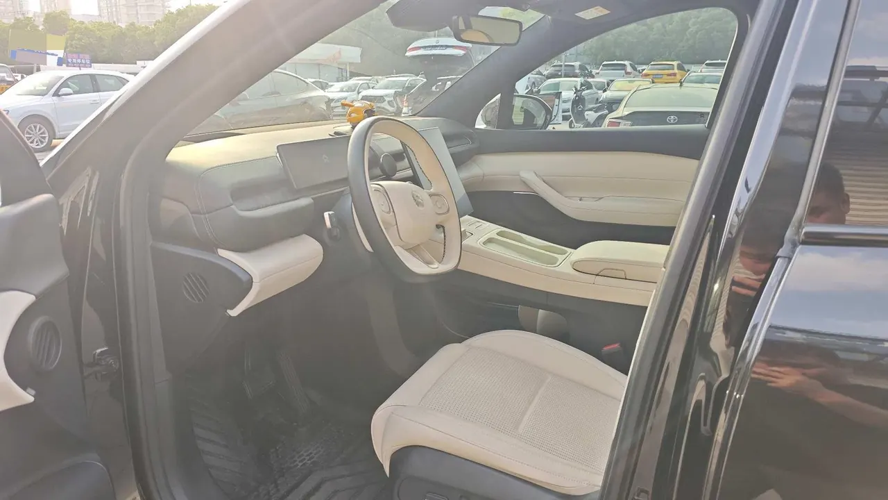NIO 2023 ES6 75kWh automatic gear 6