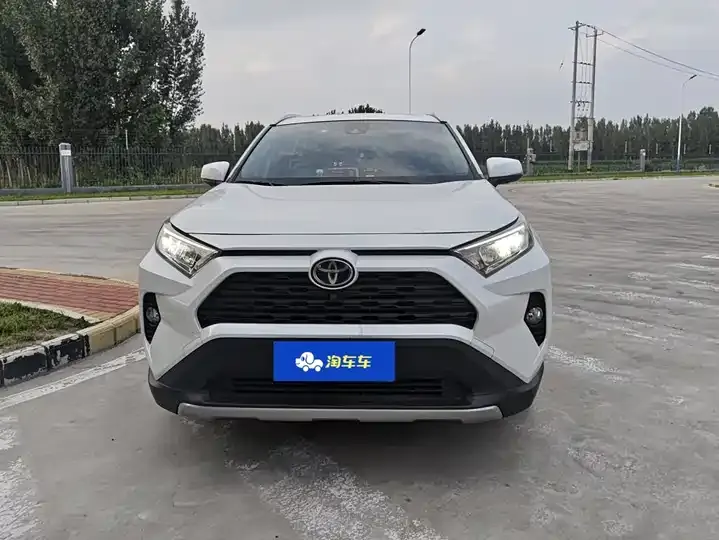 RAV4 Prime 2021 2.0L CVT Front-Wheel-Drive Luxury PLUS Edition 2