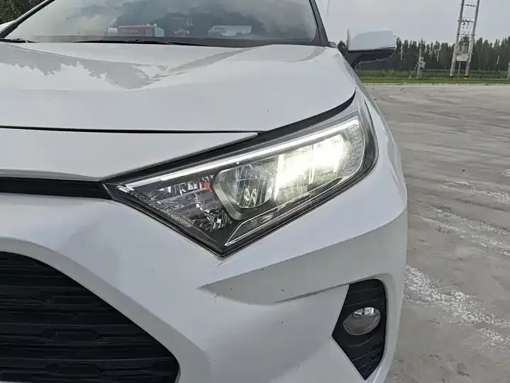 RAV4 Prime 2021 2.0L CVT Front-Wheel-Drive Luxury PLUS Edition 5