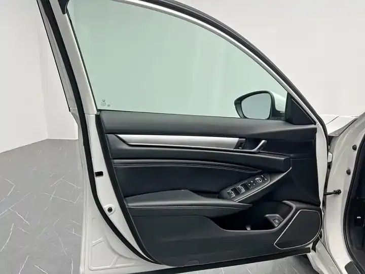 Yingshi 2019 260TURBO exquisite version of the country VI 11