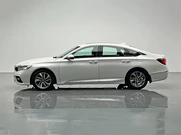 Yingshi 2019 260TURBO exquisite version of the country VI 3