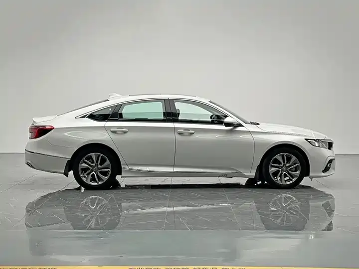 Yingshi 2019 260TURBO exquisite version of the country VI 8