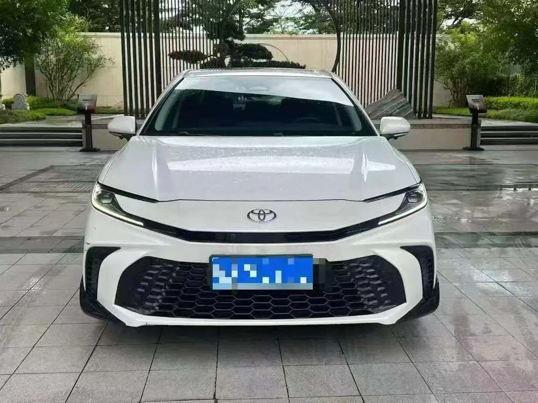 Toyota 2026 Camry Double Engine 2.0HSE Stepless Sports Lite Edition Automatic Gear 2