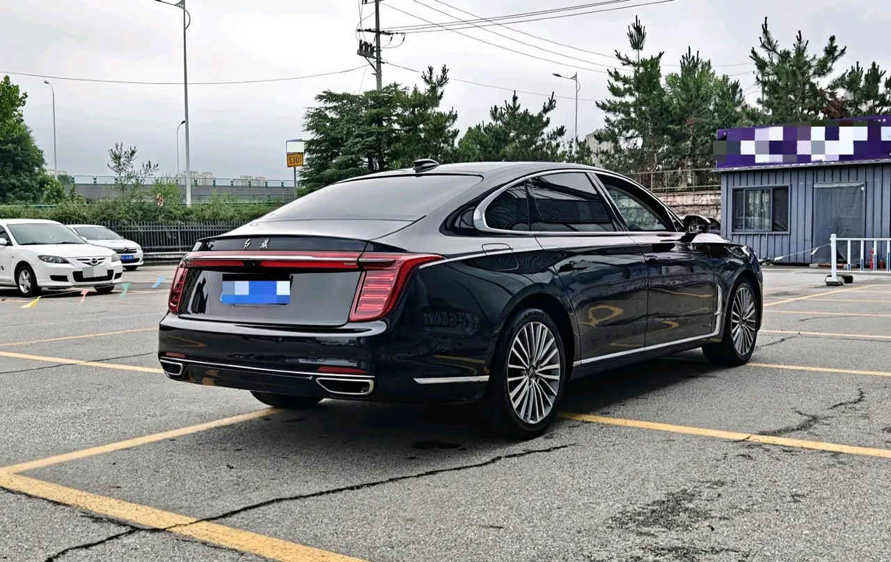 HongQi 2020 H9 48V 2.0T Zhilian Flag Edition Automatic Gear 5