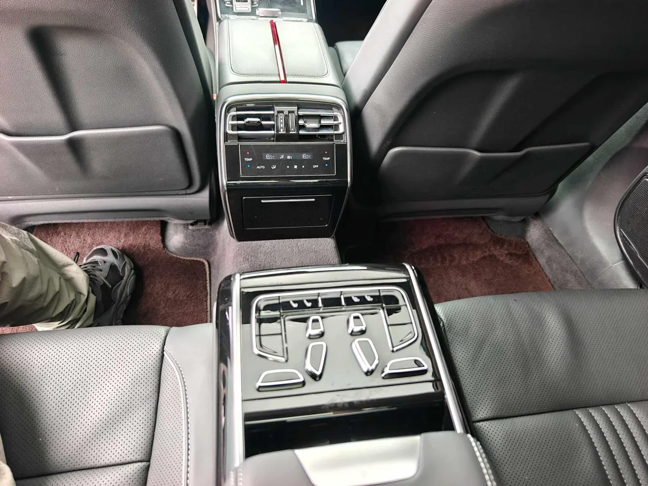 HongQi 2020 H9 48V 2.0T Zhilian Flag Edition Automatic Gear 9