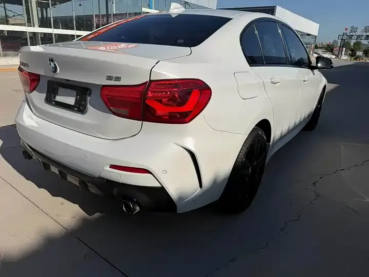 BMW 1 Series 2021 125i M Sports Obsidian Night Edition 7