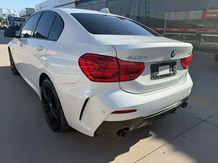 BMW 1 Series 2021 125i M Sports Obsidian Night Edition 9