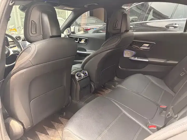 Mercedes Benz Class C 2023 C 260 L 6