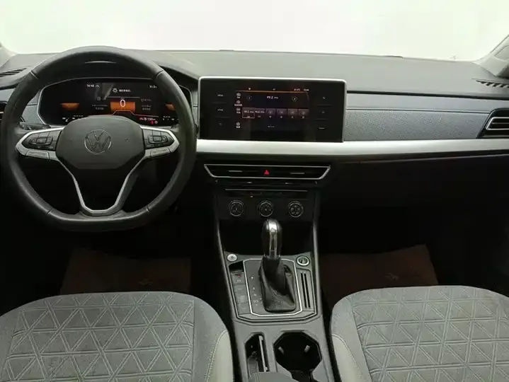 Lavida 2024 300TSI DSG Full Edition 12