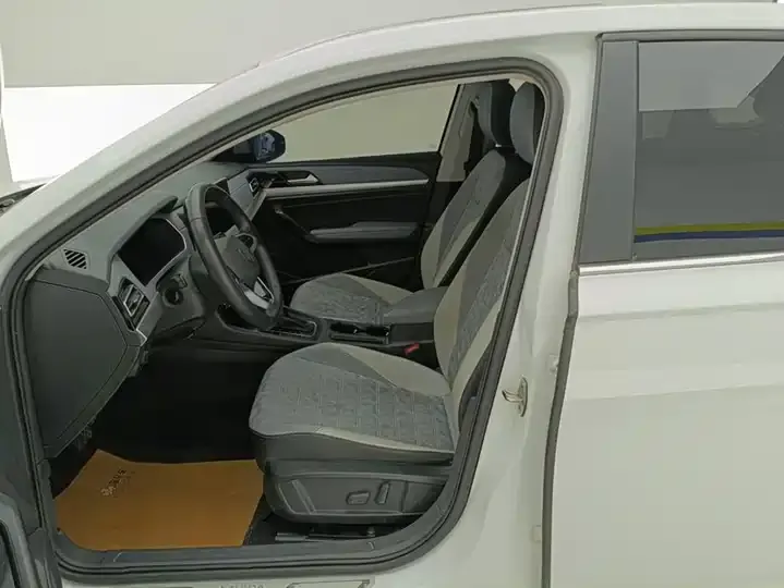 Lavida 2024 300TSI DSG Full Edition 9