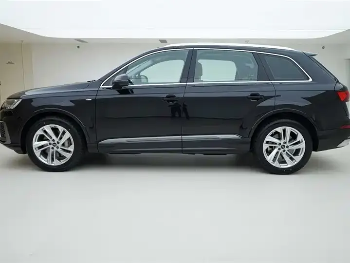 Audi Q7 2021 55 TFSI quattro S line Sport 3