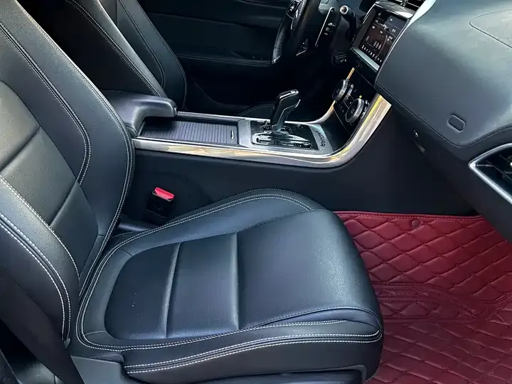 Jaguar XEL 2020 model 2.0T 200PS R-DYNAMIC S Prestige Sport Edition 7
