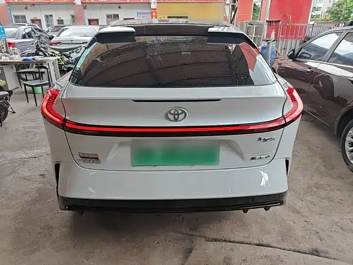 Toyota bZ5 2025 550 PRO 4