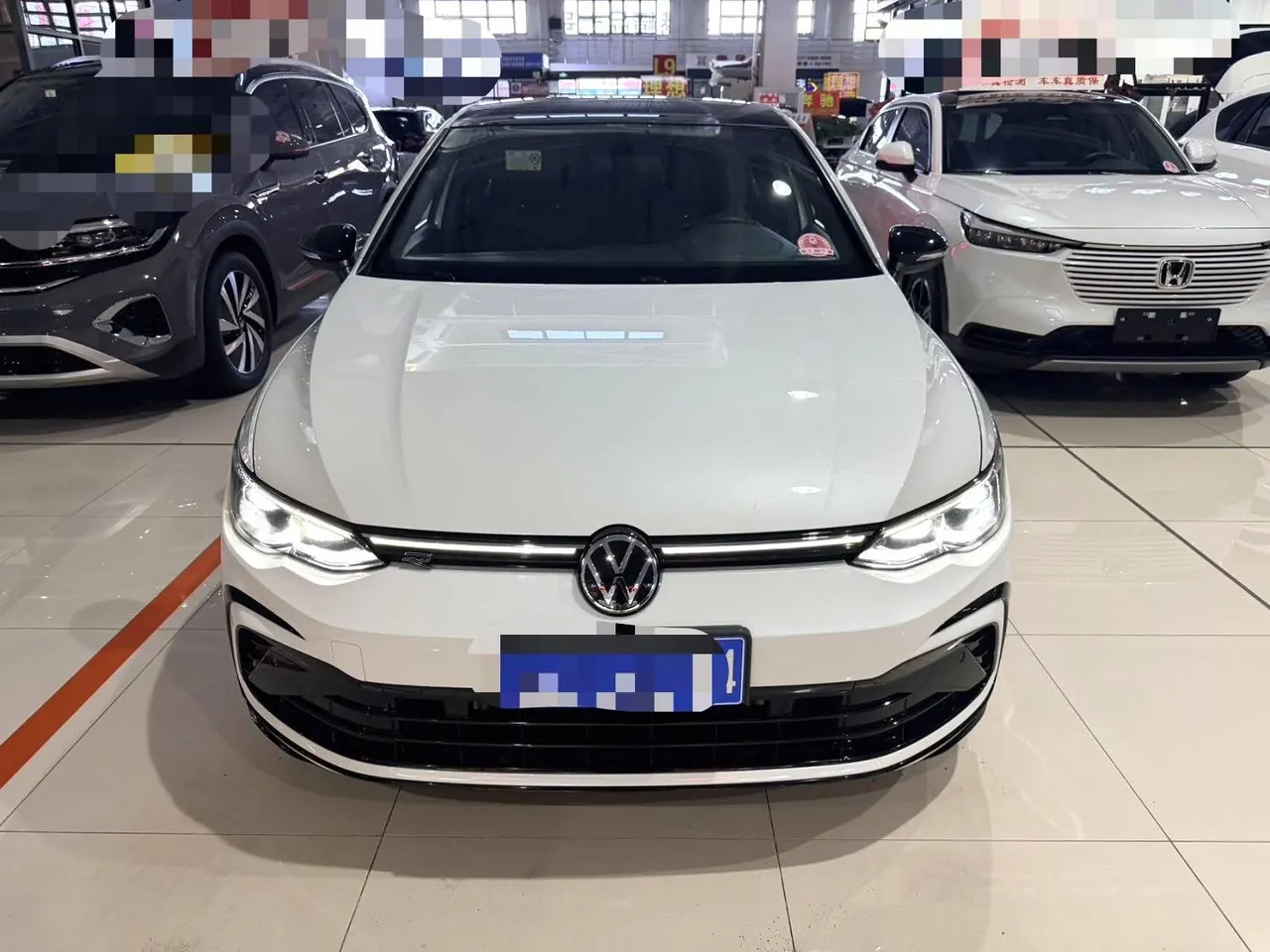 Volkswagen 2023 Golf 8 R-Line 1.4TSI 280TSI Lite Automatic 2