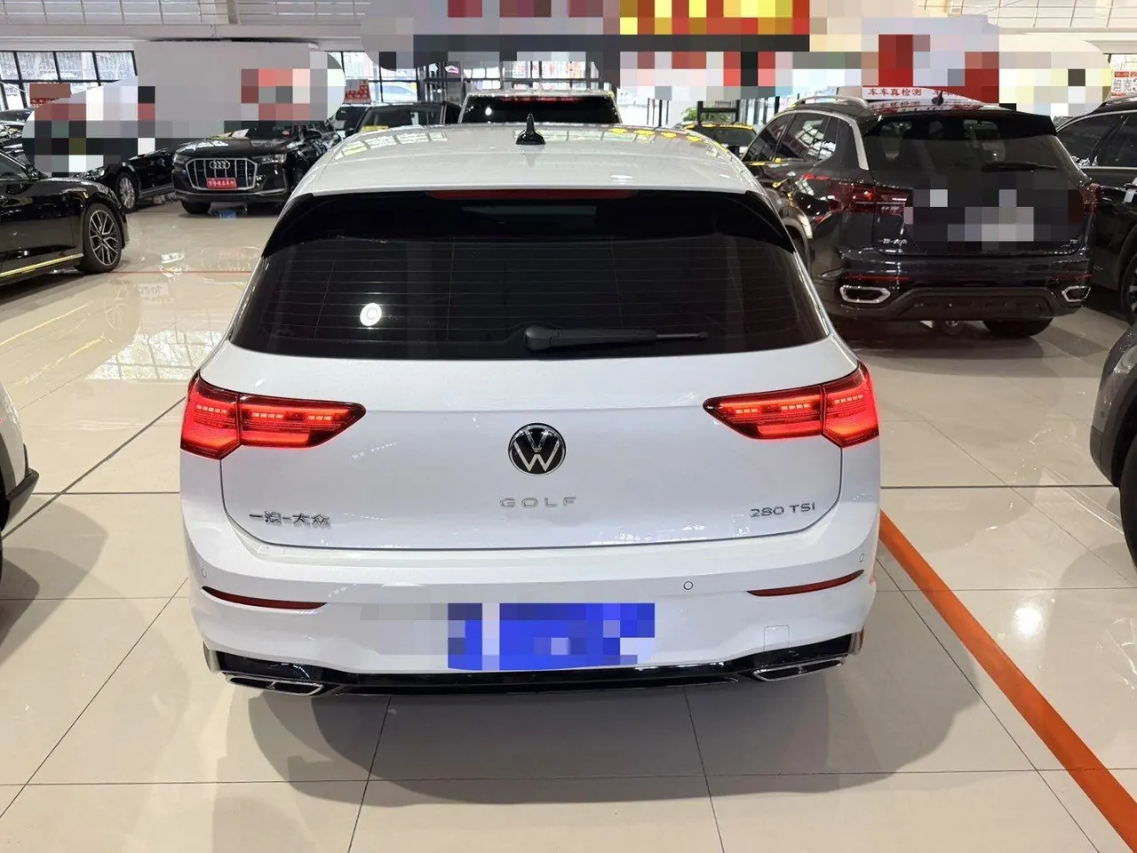 Volkswagen 2023 Golf 8 R-Line 1.4TSI 280TSI Lite Automatic 5